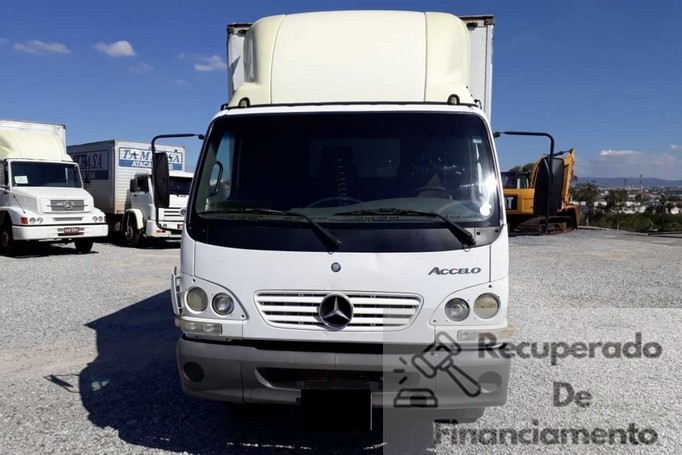 MB915 Mercedes Benz - 09/09 MB915 Mercedes Benz - 09/09